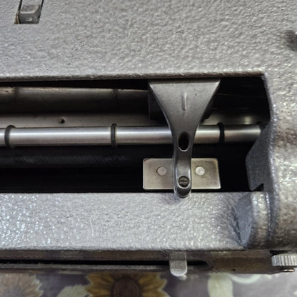 Perkins Braille Typewriter S E
