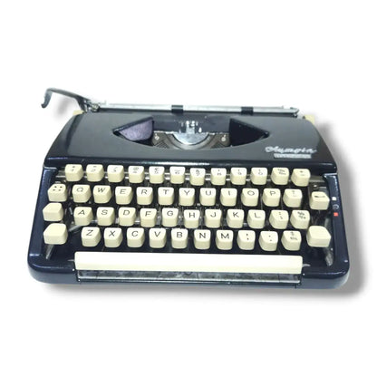 Olympia Splendid 66 Typewriter