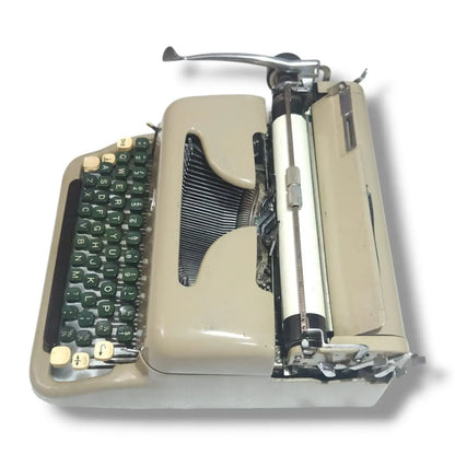 Zeta Portable Typewriter
