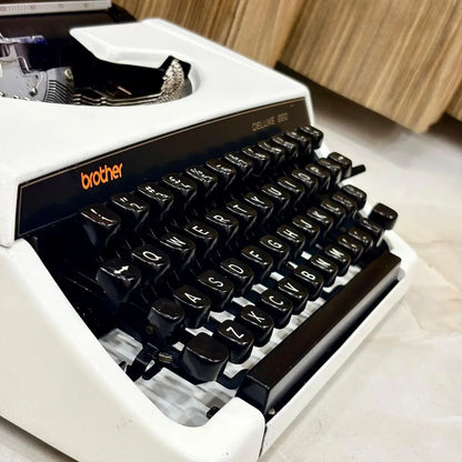 Brother Deluxe 220 Pearl White mechanical typewriter, vintage portable QWERTY typewriter from RR Typewriter Mart for writers in India
