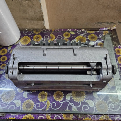 Perkins Braille Typewriter S E