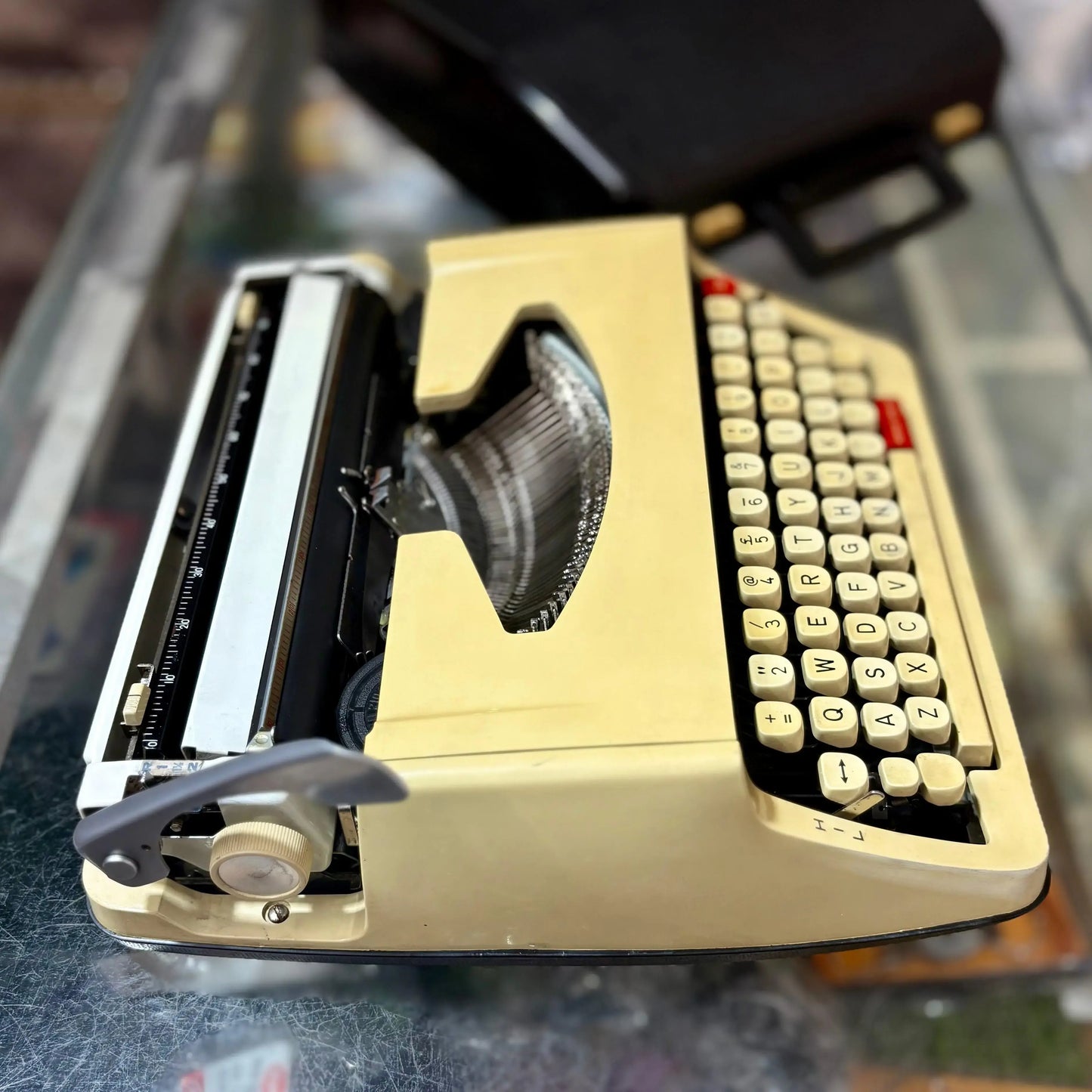 Brother Deluxe 850 Tr Typewriter