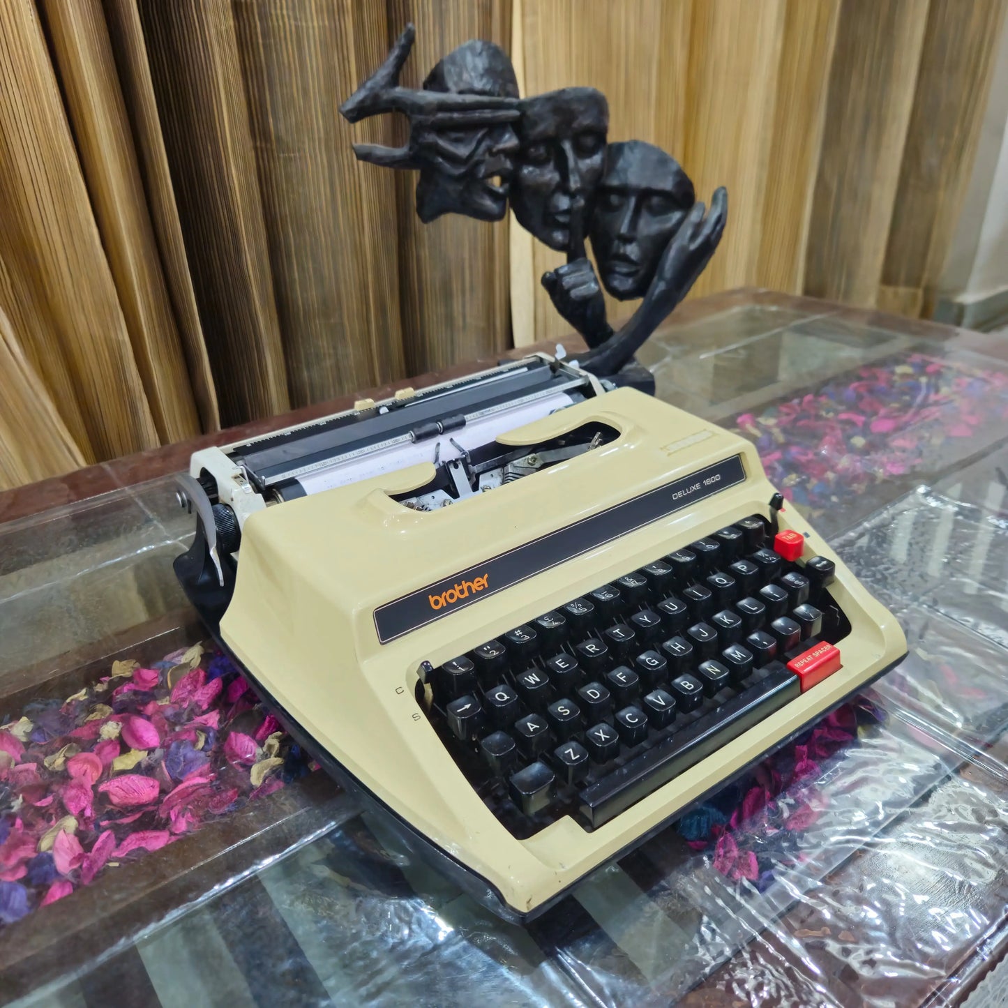 Brother Deluxe 1600 Typewriter