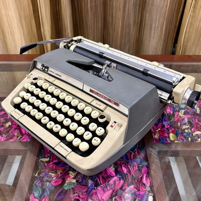 Smith Corona Classic 12 Portable Typewriter