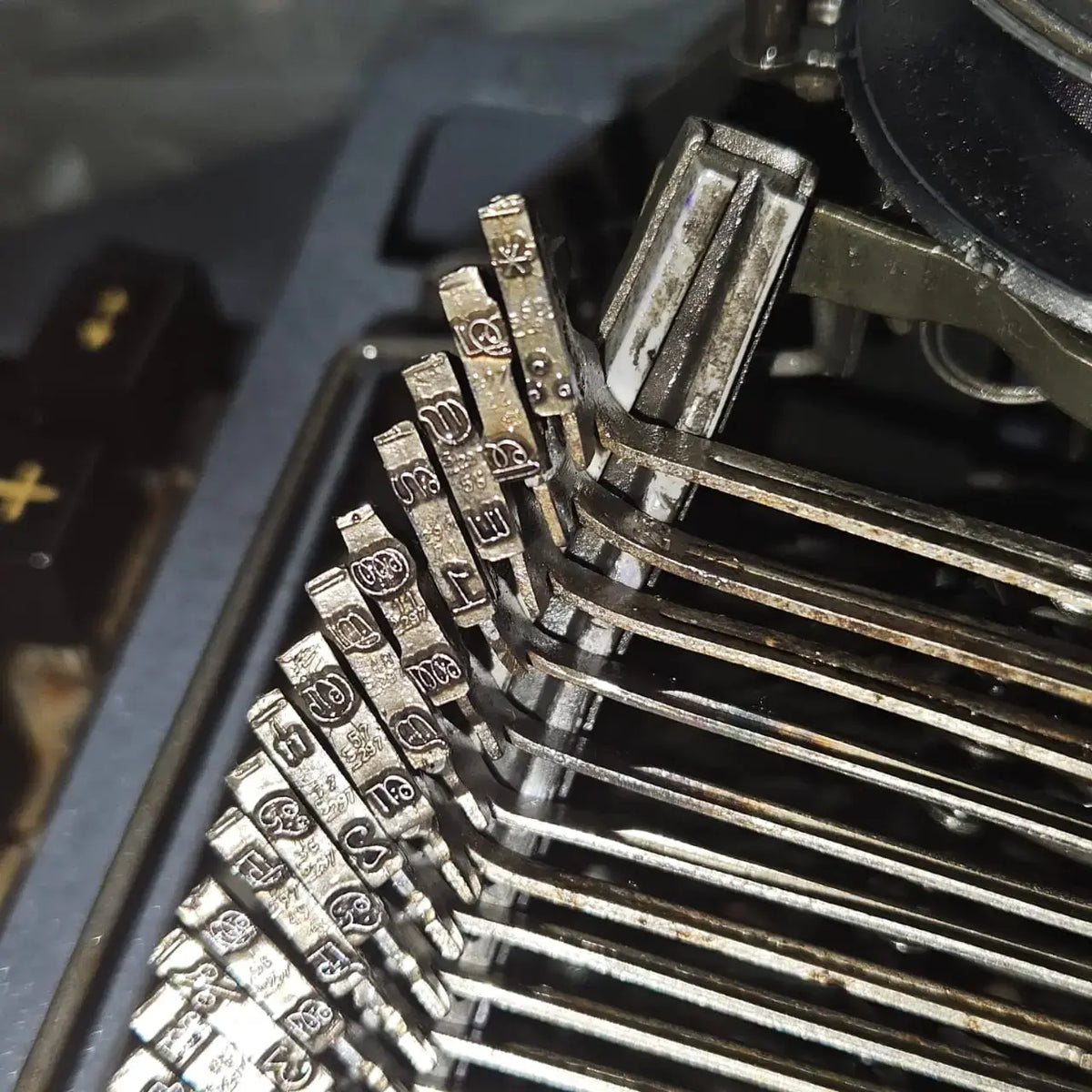 Godrej Prima Original Brief Tamil Typewriter