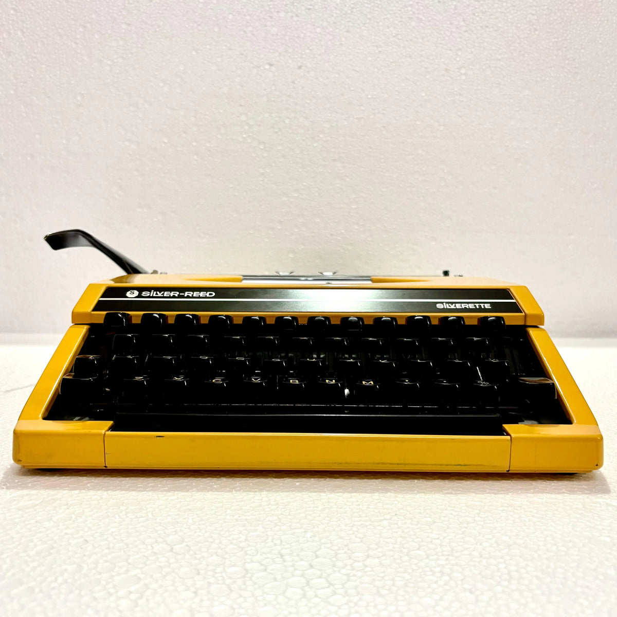 Brand New Silvereed Silverette Typewriter