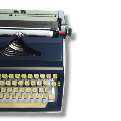 Adler Gabriele 35 Typewriter