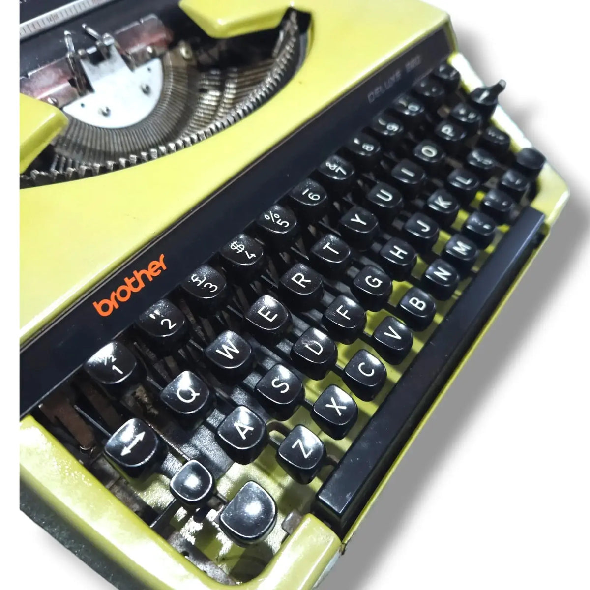 Brother Deluxe 220 Olive Typewriter