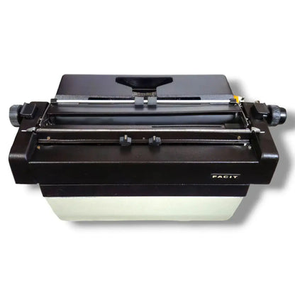 Facit 1740 Devanagari Hindi Brief Typewriter