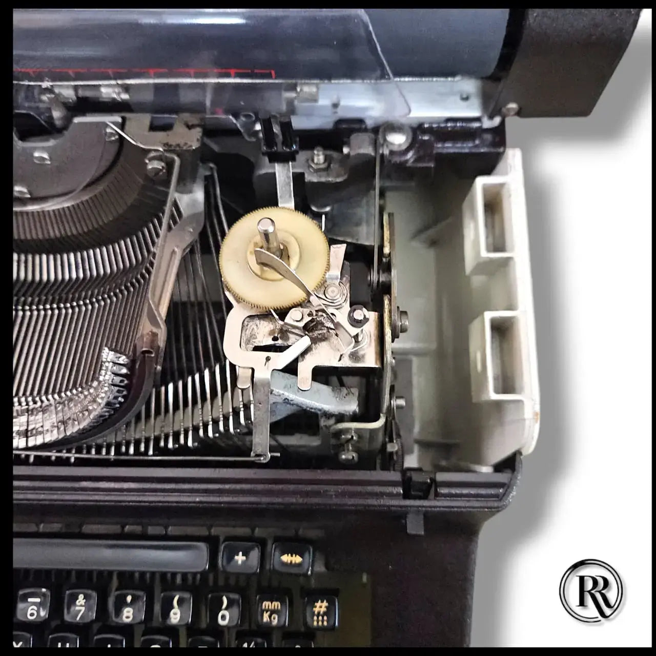 Facit 1740 English Typewriter Brief size
