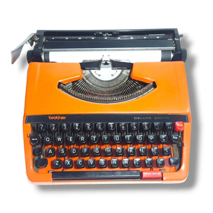 Brother Deluxe 250 T R Typewriter