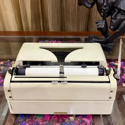 Adler Gabrielle 10 Typewriter