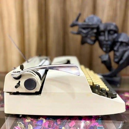 Adler Gabrielle 10 Typewriter