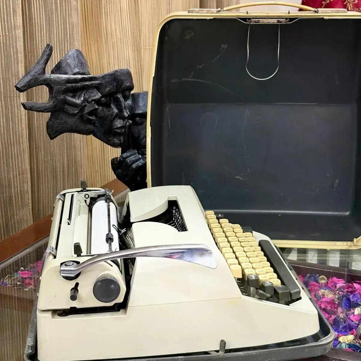 Adler Gabrielle 10 Typewriter