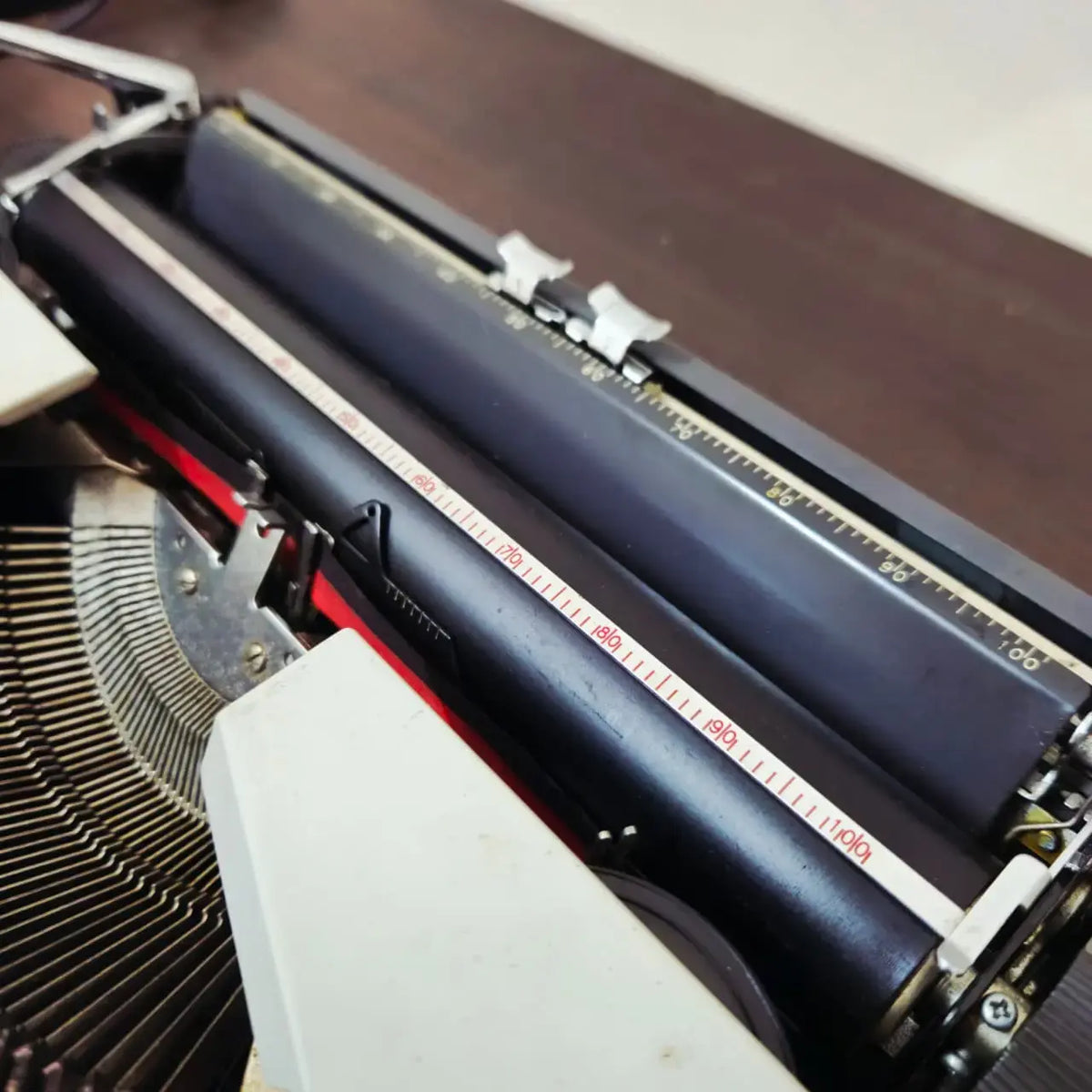 Silver Reed 100 Portable Typewriter