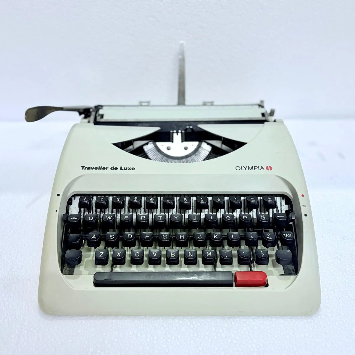 Olympia Traveller C Portable Typewriter