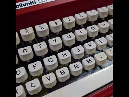 Olivetti Lettera 25 Typewriter Valentino Red